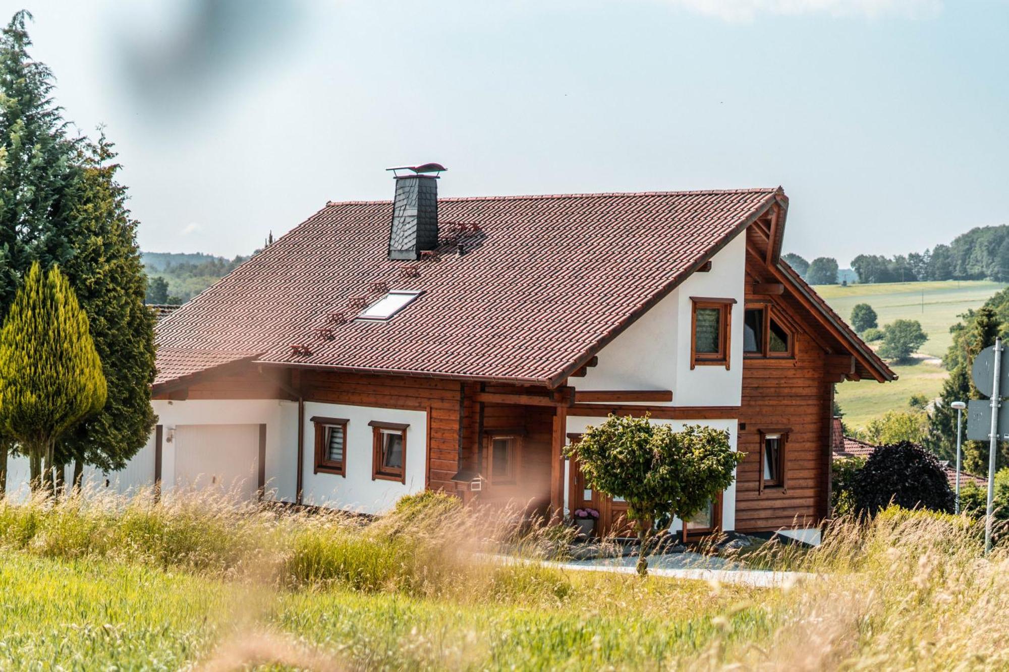 Steewer Landhaus Gemuetliche Ferienwohnung Bis 6 Pers In Ruhiger Ortsrandlage Stebach Exterior photo